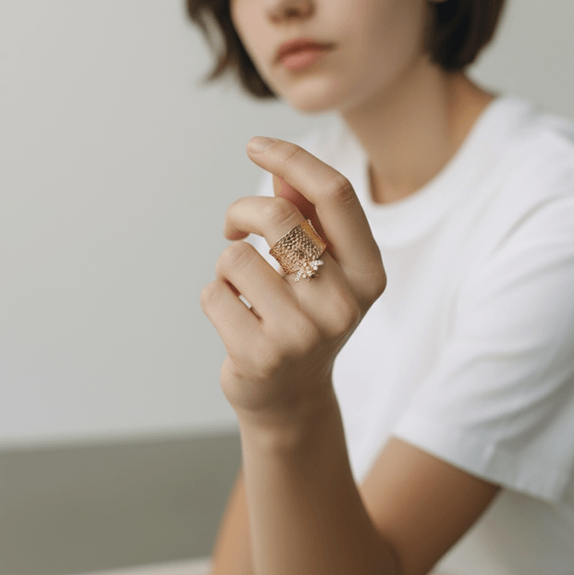 Bague breloque Abeille
