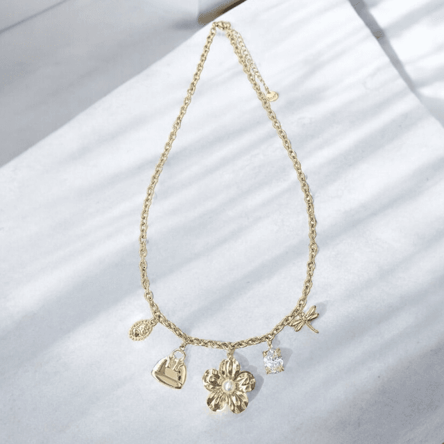 Collier Flora