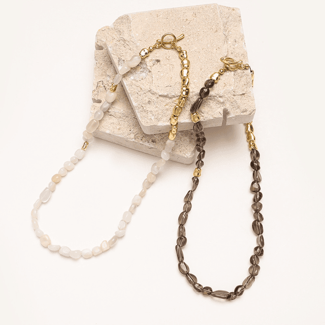 Collier June 